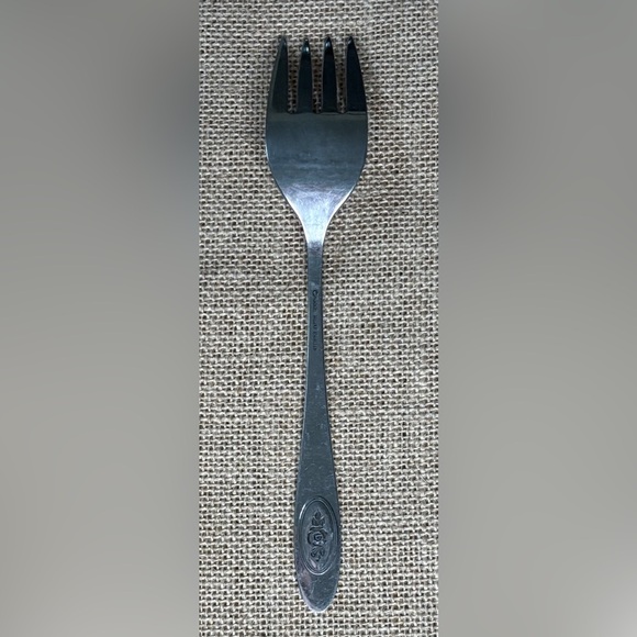 Vintage Oneida Deluxe Polonaise Rose Serving Fork Flatware Cottage Grandma Core - Picture 3 of 4